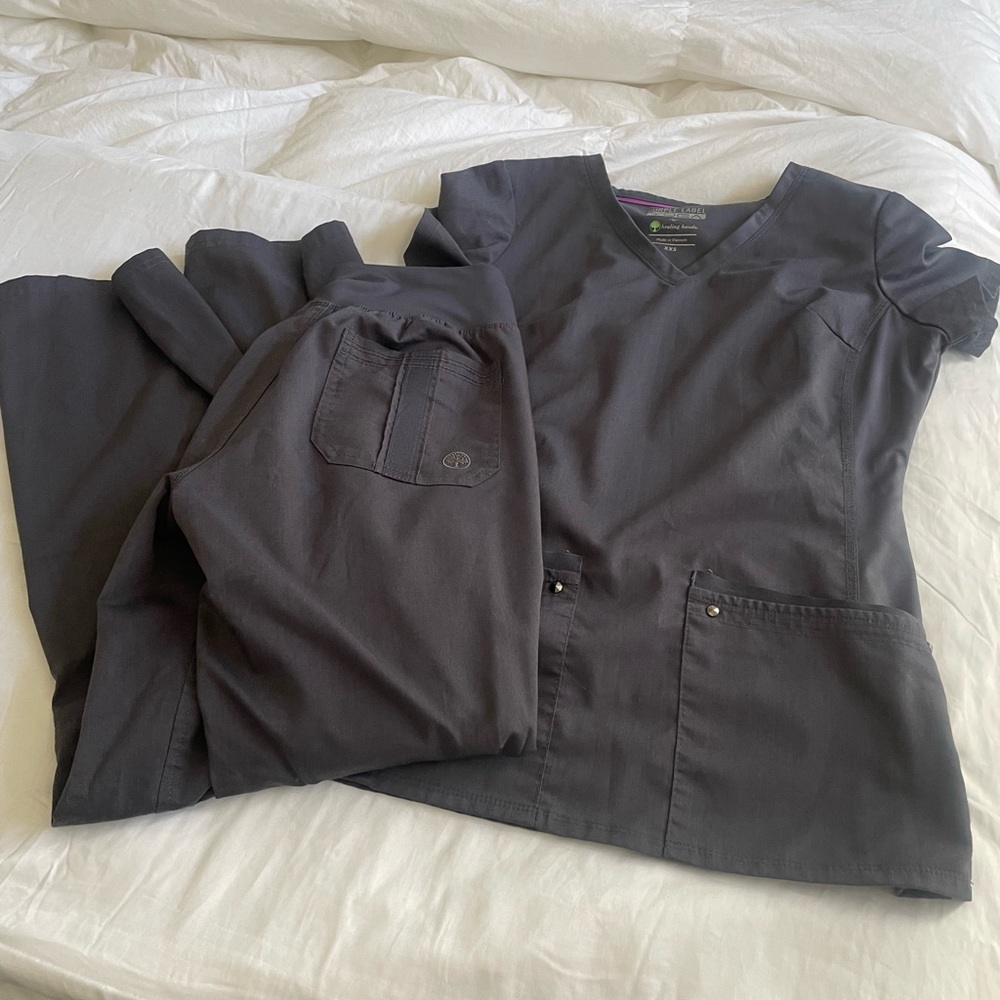 Purple Label Yoga Scrub Set - Petite XS